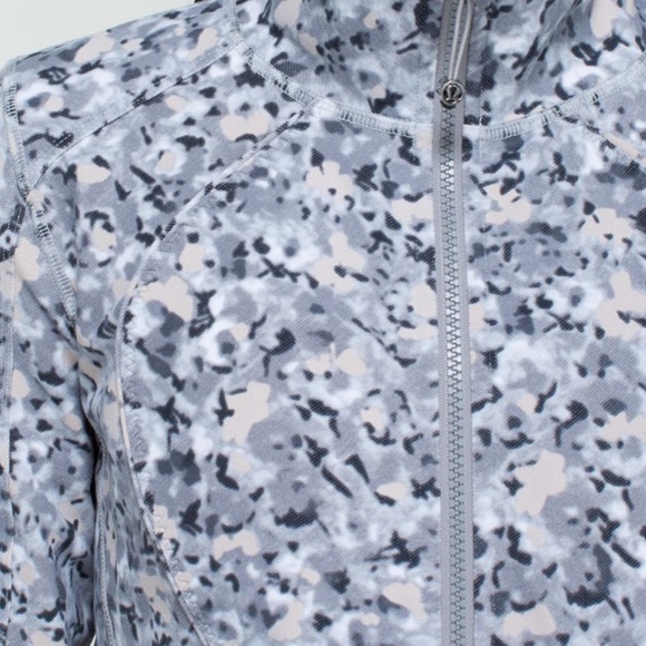 Lululemon sweater - Picture 8 of 8